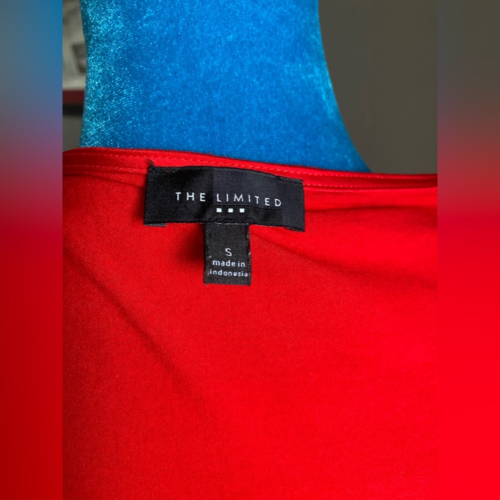 THE LIMITED DRESS TOP. - Picture 3 of 7